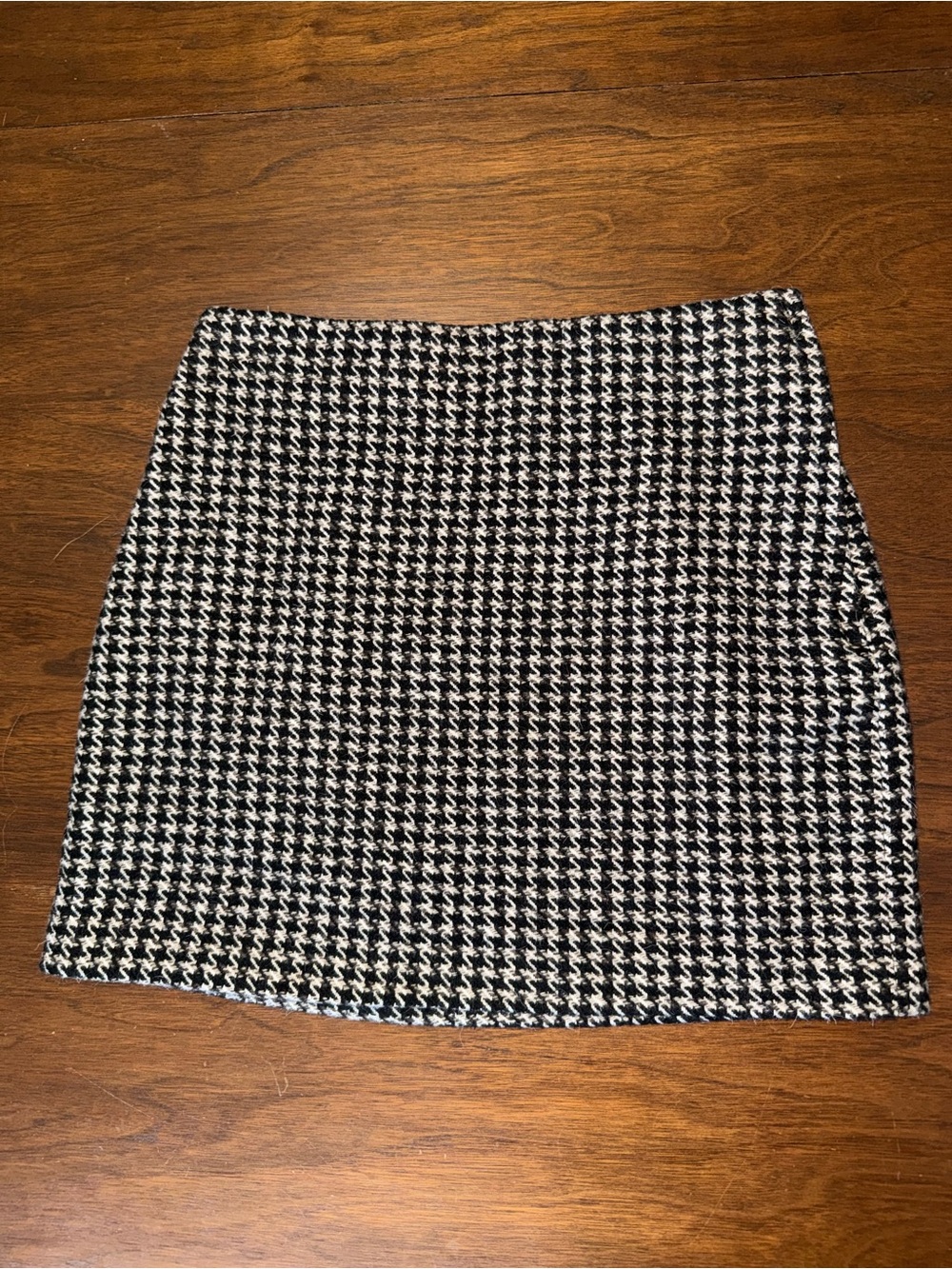 Houndstooth Mini Skirt Black & White Preppy Classic H&M